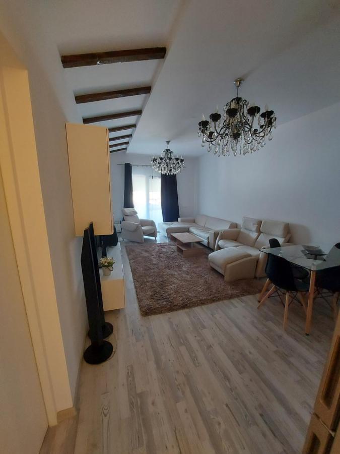 Jolie Art Lejlighed Brăila Eksteriør billede
